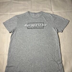 Gray Aeropostale New York City t-shirt with white logo